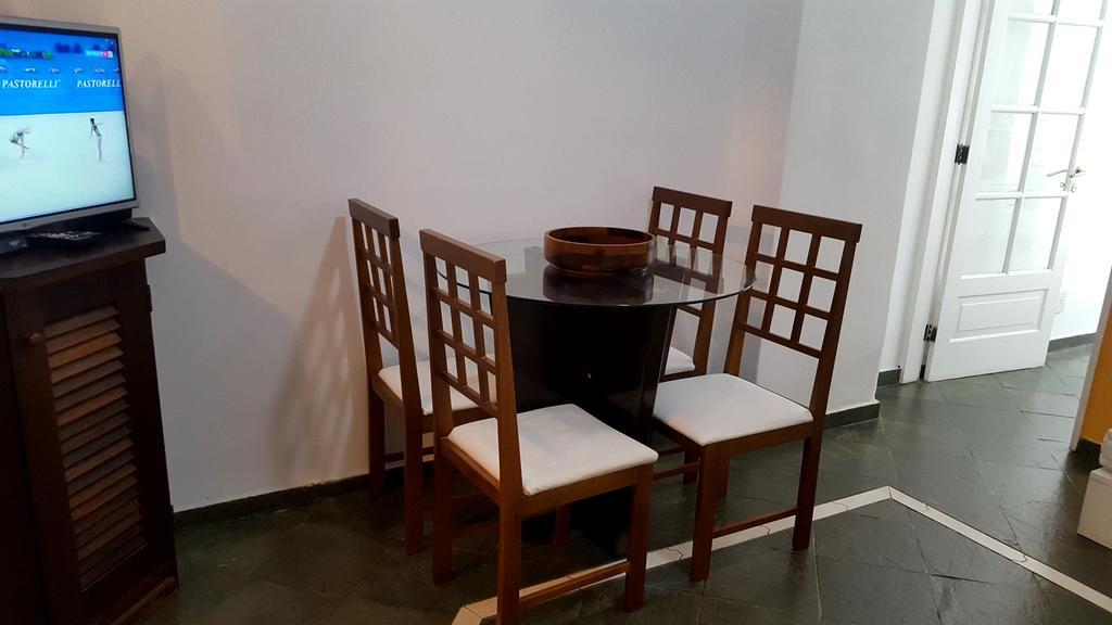 Apartamento Aconchegante Quadra Da Praia Apartment